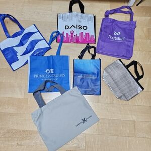 EUC - 7 Reusable Tote Bags